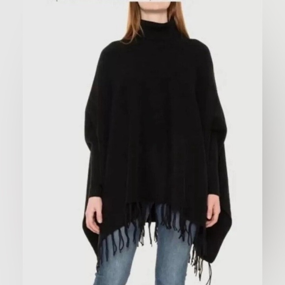 House of Harlow Black Fringe Sweater Poncho OS‎ NWT - Picture 1 of 10